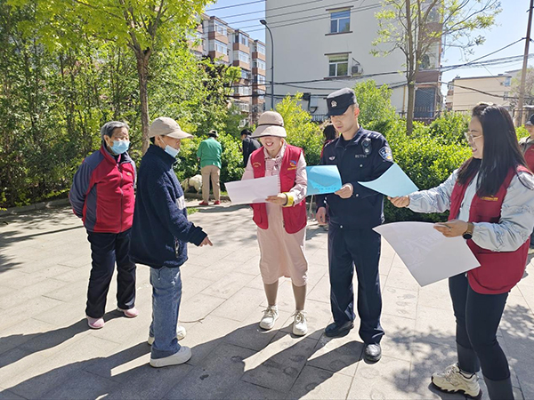 尖草坪區建工街第一社區開展“文明養犬入民心 共建和諧美好家園”宣傳活動  